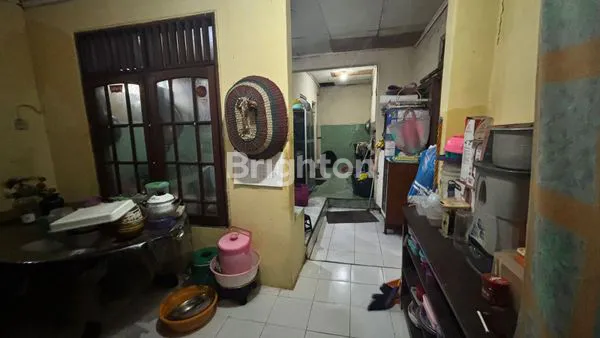 image RUMAH STRATEGIS 1 LANTAI DI KOMPLEK PLN JAKARTA PUSAT, SHM (3)