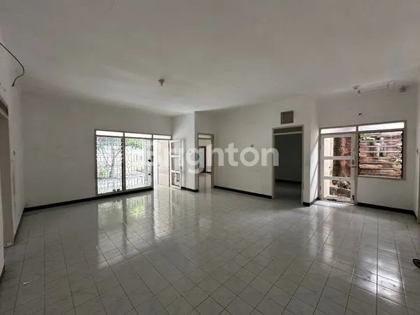 image RUMAH SIAP HUNI STRATEGIS SOLO BARU DEKAT PAKUWON MALL (4)