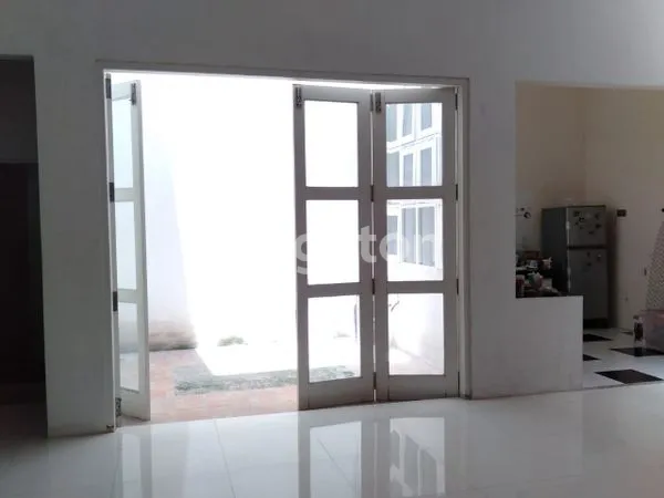 image RUMAH MEWAH 2 LANTAI POSISI HOOK SIAP HUNI - BUKIT PALMA (6)