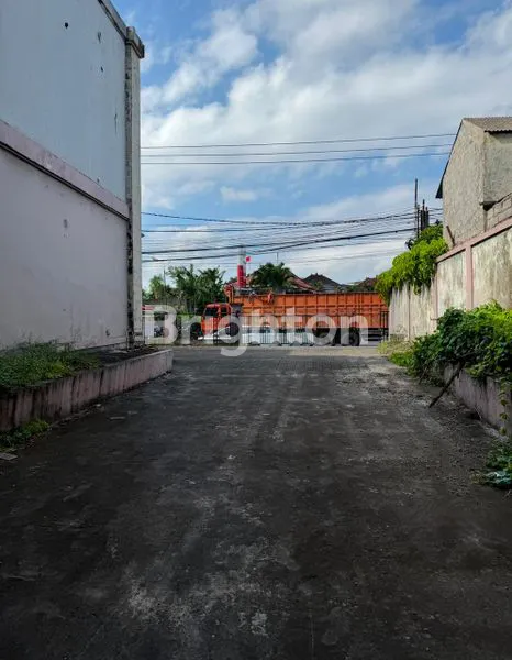 image GUDANG DI GATOT SUBROTO BALI (3)