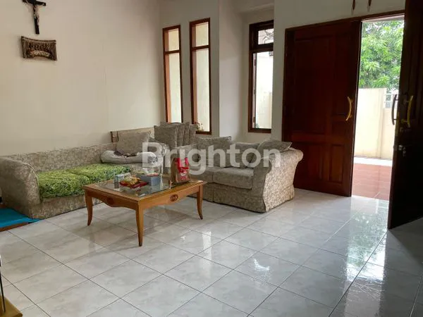 image RUMAH SIAP HUNI KUTISARI INDAH SEMI FURNISH SURABAYA (3)