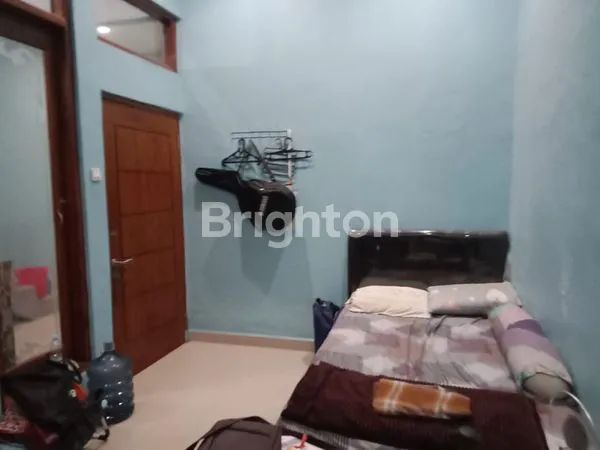 image RUMAH BABATAN TENGAH LOKASI STRATEGIS DEKAT UNESA DAN PAKUWON MALL (7)