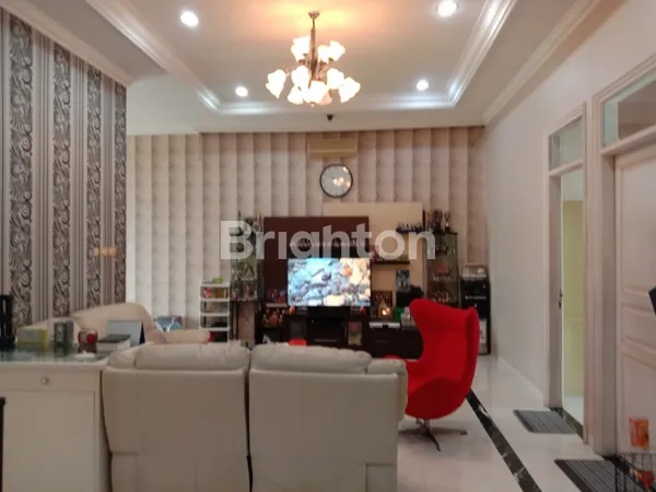 image RUMAH MEWAH 3 LANTAI DI PIK JAKARTA UTARA FULL FURNISH ADA KOLAM RENANGNYA (4)
