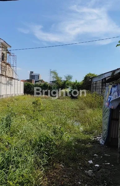 image KAVLING RAYA BANGKINGAN DI SURABAYA BARAT JAWA TIMUR. DEKAT WIYUNG, KAMPUS TERBUKA UNESA, CITRALAND, GWALK, PINTU MASUK TOLL, CITRALAND. AREA TENGAH KOTA RAMAI. MURAH (1)