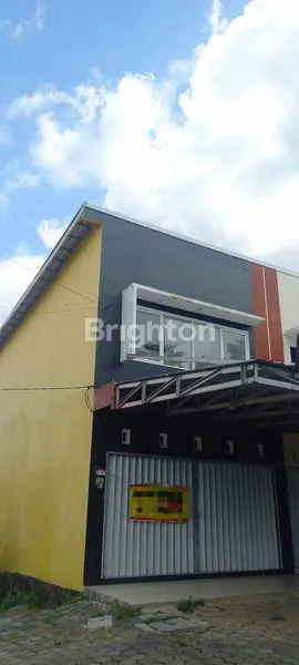 RUKO 2 LT SIAP PAKAI - PARKIRAN LUAS COCOK UNTUK SEGALA USAHA