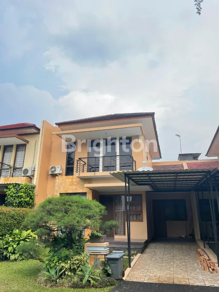 image RUMAH FULL FURNISHED SIAP HUNI STRATEGIS BSD CITY TANGERANG SELATAN (1)