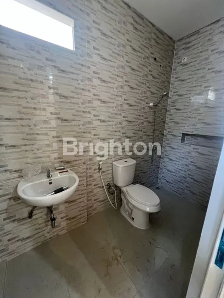 image TURUN 300JT RUMAH USAHA DUKUH KUPANG TIMUR FULL RENOVASI (4)