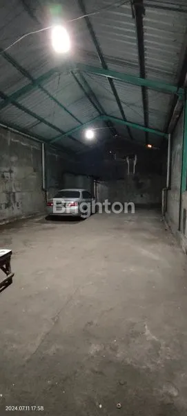 image GUDANG STRATEGIS 220M² DI RAYA PRADAH INDAH SURABAYA - SHM LENGKAP (3)