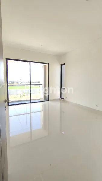 image RUMAH MEWAH 2 LANTAI DI PODOMORO PARK - VIEW PEGUNUNGAN, SHM (7)