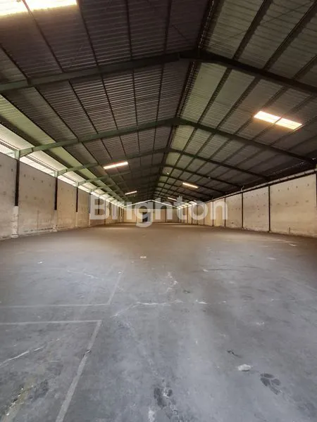 GUDANG SIAP PAKAI DI SEMARANG BARAT. BISA DIAKSES CONTAINER