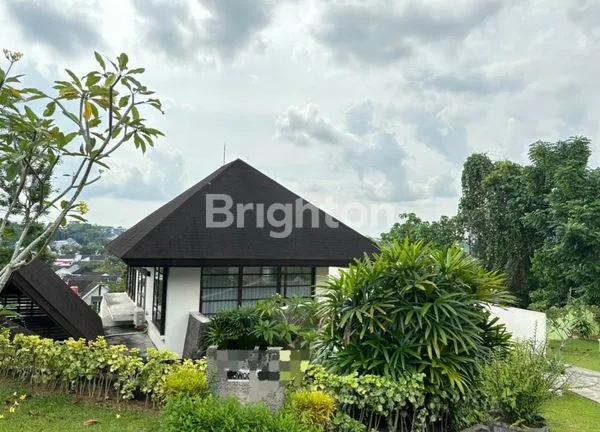 image RUMAH MEWAH 3BR THE HILL RESIDENCE DISEWAKAN (1)