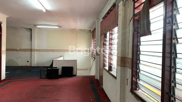 image RUMAH  LAMA JAKARTA BARAT (2)