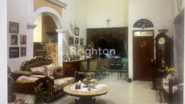 image DIJUAL RUMAH 2 LT KETINTANG WIYATA (3)