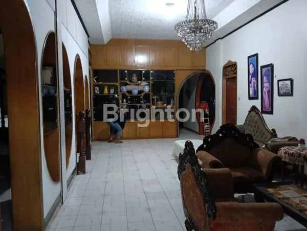 image RUMAH DITENGAH KOTA MEDAN 3 1/2 TINGKAT (8)