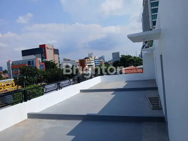 image RUKO 3 LANTAI STRATEGIS DI MAMPANG, DEKAT HALTE BUSWAY DUREN TIGA (3)