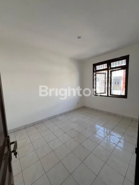 image TAMAN PALEM, JAKARTA BARAT - RUMAH 2 LANTAI SIAP HUNI (6)