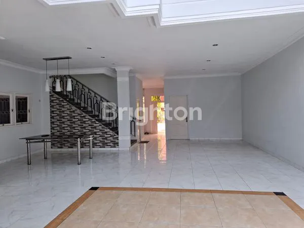 image RUMAH SIAP HUNI 2 LANTAI DI KAV DKI MERUYA SELATAN (3)