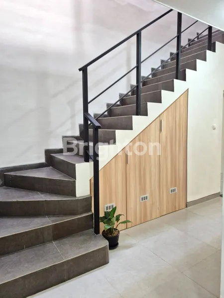 image OMZET KOS LEBAK 325 JT / TAHUN, DEKAT UNAIR, ITS (4)