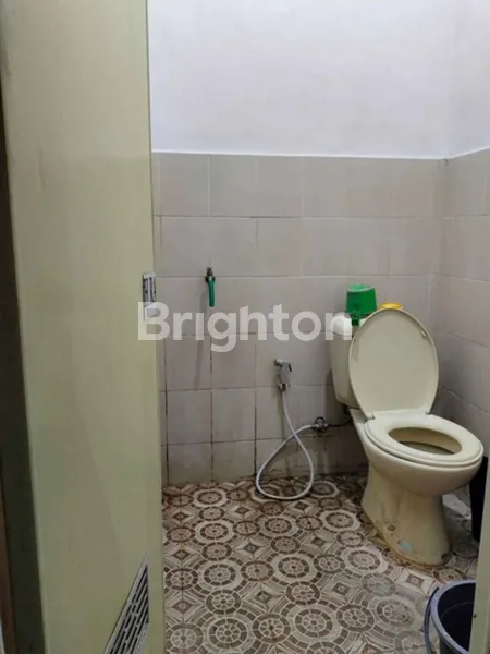 image RUKO KETINTANG BARU 2 LANTAI COCOK UNTUK KANTOR LOKASI STRATEGIS DEKAT RAYA A YANI (8)