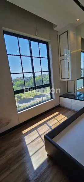 image RUMAH SIAP HUNI GRAND KENJERAN PINEWOOD KONDISI BAGUS DAN TERAWAT (8)