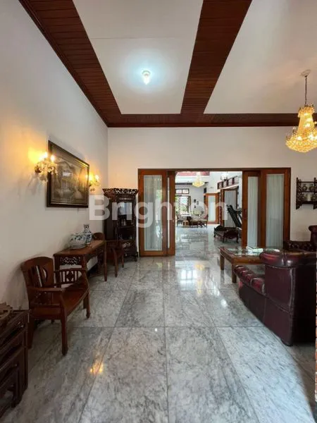 image RUMAH LUX 2 LANTAI DI BINTARO (3)