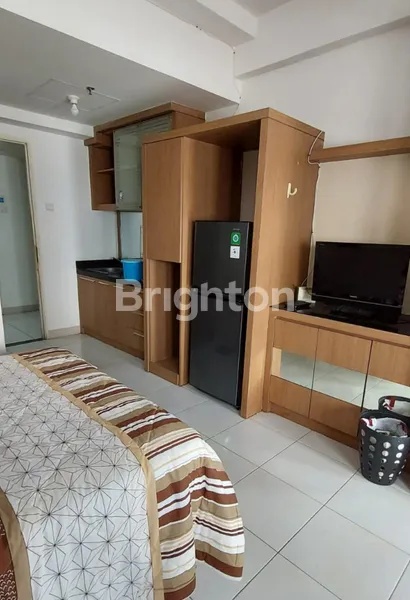 image APARTEMENT FULL FURNISHED SIAP HUNI UC CITRALAND TOWER BERKELEY SURABAYA BARAT DEKAT UNIVERSITAS CIPUTRA PAKUWON MALL UNESA LIDAH KULON WIYUNG (6)