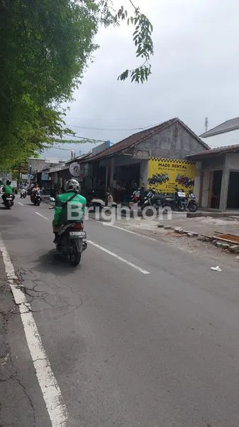 image BANGUNAN ARTISTIK BERGAYA INDUSTRIAL – KUTA UTARA (4)