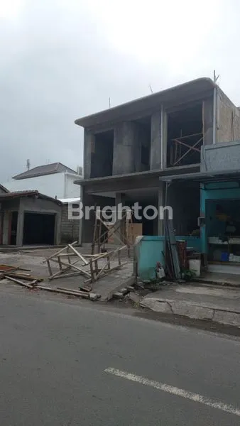 image BANGUNAN ARTISTIK BERGAYA INDUSTRIAL – KUTA UTARA (1)