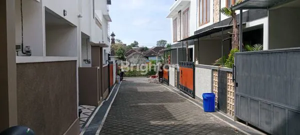 image DI JUAL RUMAH 2 LANTAI MINIMALIS DEKAT PUSAT KOTA DENPASAR  (8)