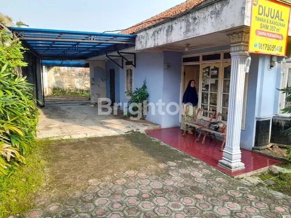 image RUMAH ADEM + KANTOR + GUDANG USAHA  PINGGIR JALAN RAYA BUBULAK STRATEGIS BINGITT (2)