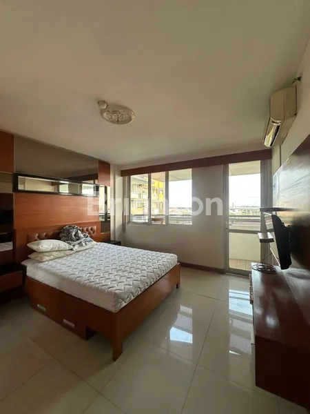 image APARTEMEN THE PARK RESIDENCE 2BR SEMI FURNISHED DI KELAPA GADING, JAKARTA UTARA (2)