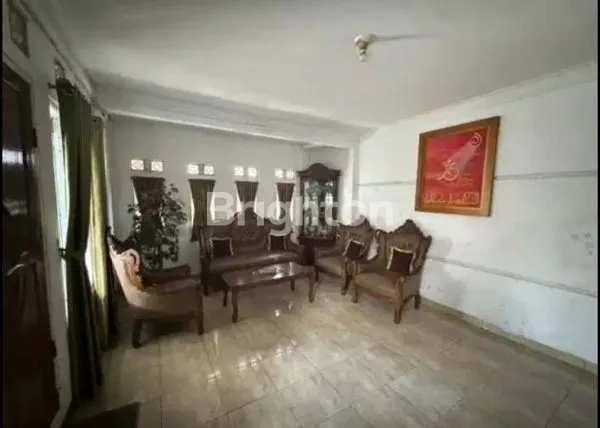 image DIJUAL CEPAT! RUMAH LUAS 2 LANTAI SIAP HUNI DI CIPAMOKOLAN BANDUNG COCOK UNTUK HUNIAN KELUARGA BESAR ATAU INVESTASI KOS-KOSAN (2)