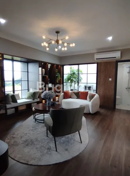 image RUMAH MEGAH GAYA VILLA DI SUMMARECON - BOGOR (4)