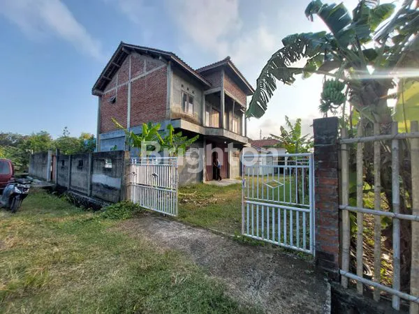 GUDANG KECIL + RUMAH