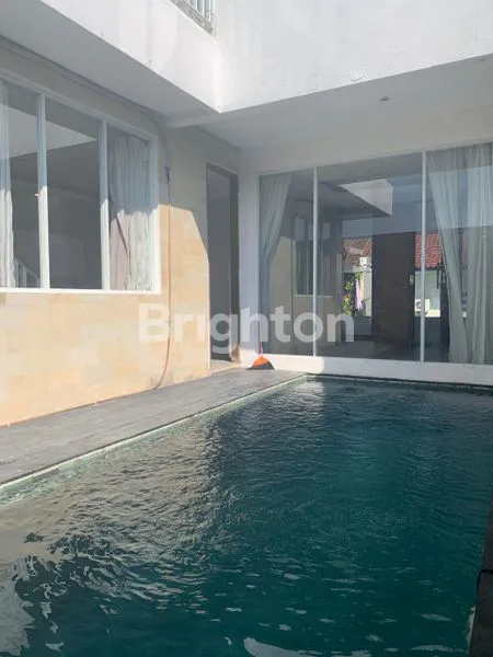 image RUMAH MEWAH 4 LANTAI + POOL, 5 MENIT KE TOL BALI MANDARA (6)