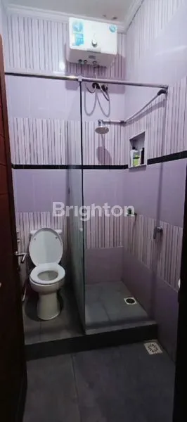 image RUMAH 2 LANTAI FULL FURNISHED 4KT DI PADANGSAMBIAN, DENPASAR BARAT (7)