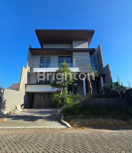 image RUMAH BARU MINIMALIS 2,5 LANTAI SPLIT LEVEL SOMERSET CITRALAND (1)