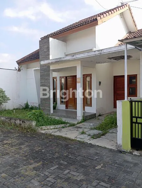 image DIJUAL RUMAH DIJOMBOR FULL FURNISHED (2)