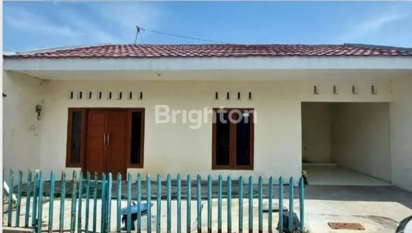 image DISEWAKAN RUMAH PEMUKIMAN DEKAT DENGAN GRAHA PADMA (1)