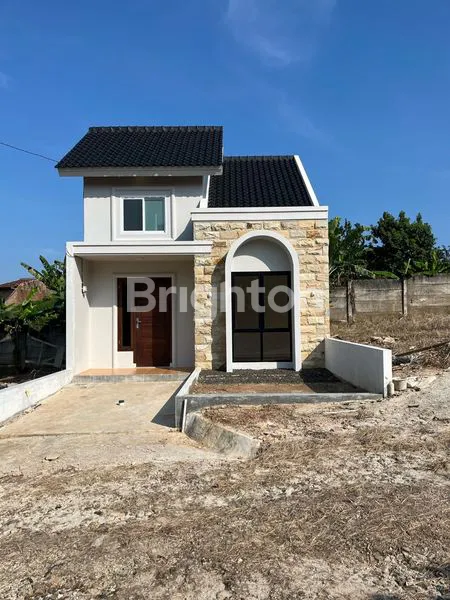 image RUMAH MODERN 1.5 LANTAI STRATEGIS DI SUKADAHAM, DEKAT LEMBAH HIJAU (5)
