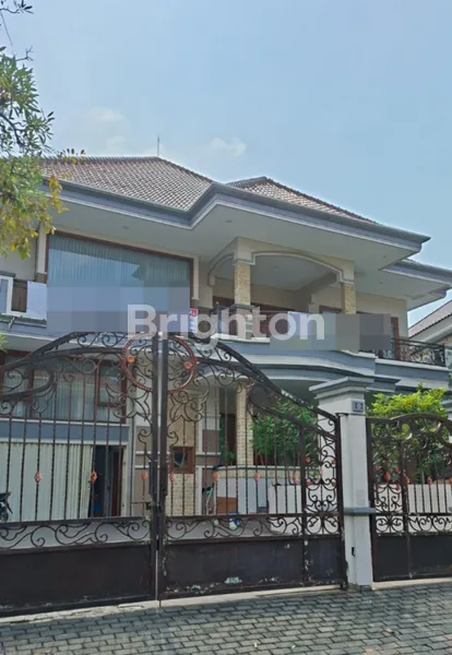 Gambar Property RUMAH IMPIAN SIAP HUNI DI KAWASAN ELITE GRAHA FAMILY SURABAYA DEKAT POSISI HOOK LINGKUNGAN EKSKLUSIF DAN ASRI