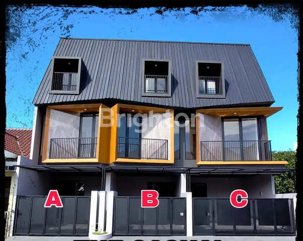 image RUMAH UNIT B, DI PURIMAS, RUNGKUT SURABAYA, 3LT SPLIT LEVEL (1)