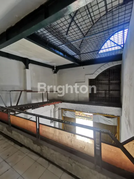 image LANGKAH !! RUKO LOKASI PRIME NOL JALAN PUSAT KOTA SURABAYA (6)