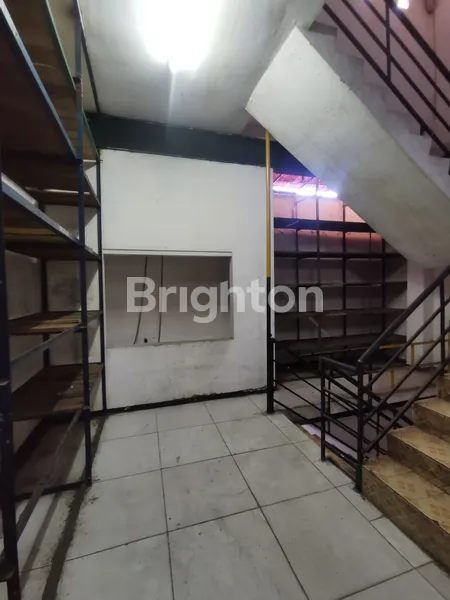 image LANGKAH !! RUKO LOKASI PRIME NOL JALAN PUSAT KOTA SURABAYA (7)