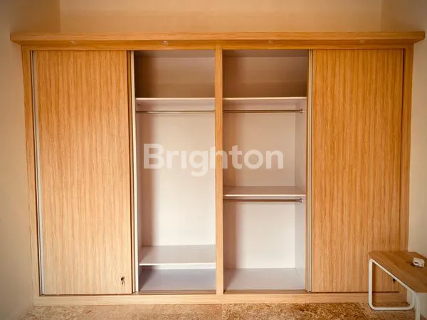 image DISEWAKAN VILLA 2 LANTAI FULL FURNISHED DI LOT TUNDUH– HARGA 325 JUTA/TAHUN – AKSES JALAN 5 METER (5)