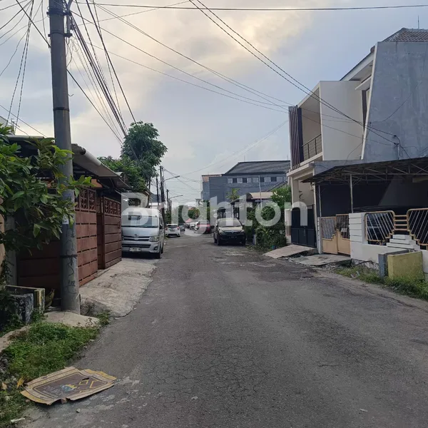 image TURUN HARGA RUMAH NGINDEN INTAN  SURABAYA, LOKASI FAVORITE, ROW LONGGAR ( 2½ MOBIL ) (1)