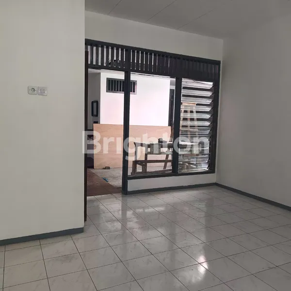 image TURUN HARGA RUMAH NGINDEN INTAN  SURABAYA, LOKASI FAVORITE, ROW LONGGAR ( 2½ MOBIL ) (4)