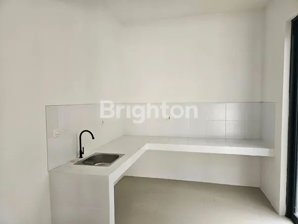 image RUMAH 2 LANTAI LOKASI STRATEGIS DEKAT DEKAT MERR JUANDA KUTISARI JEMURSARI NGINDEN GUNUNG ANYAR UPN UBAYA PONDOK CHANDRA RUNGKUT (4)