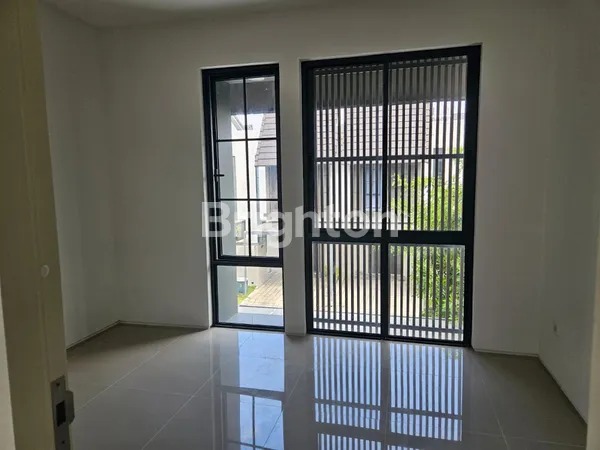 image RUMAH 2 LANTAI LOKASI STRATEGIS DEKAT DEKAT MERR JUANDA KUTISARI JEMURSARI NGINDEN GUNUNG ANYAR UPN UBAYA PONDOK CHANDRA RUNGKUT (5)