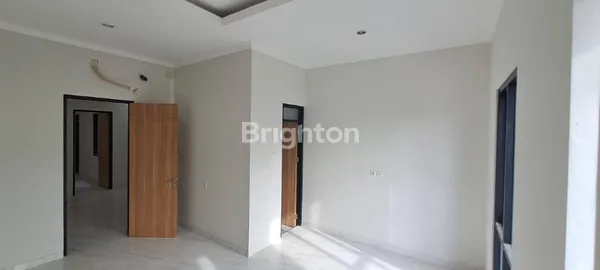 image RUMAH BARU GRESS, SUTOREJO UTARA, LOKASI STRATEGIS DEKAT RAYA MULYOSARI DAN GALAXY MALL, ADA 2 UNIT JEJER (5)